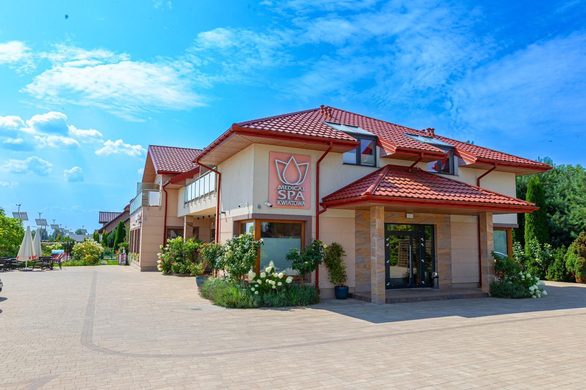 Medical Spa Kwiatowa Leczyca Exterior photo